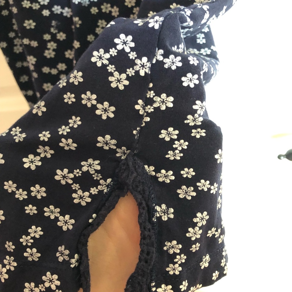 Floral Navy Sleeveless T-shirt